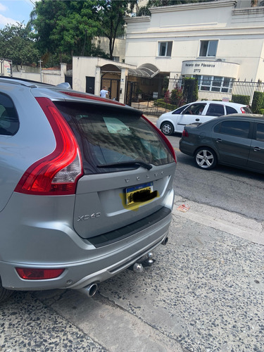 Volvo XC60 2.0 T5 R-design 5p