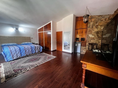 Imagen 7 de 18 de Casa En Macaracuay 600mt2 Caracas Calle Cerrada.