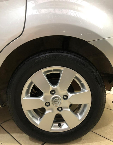 Nissan Livina 2012 1.8 Flex Sl Completo Automático Prata