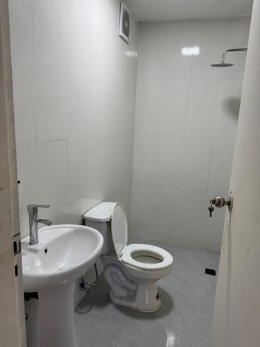 Habitación En Alquiler. Los Dos Caminos.