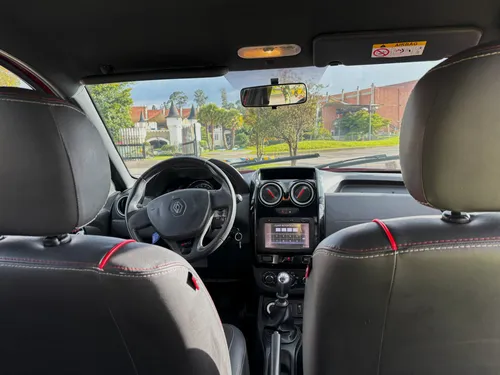 Renault Duster 2.0 DYNAMIQUE/INTENS MT