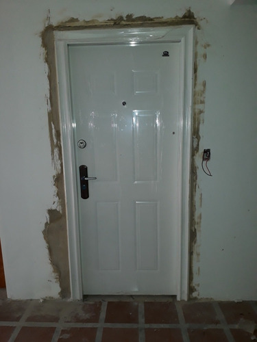 Imagen 2 de 7 de Se Vende Apto. En Conj. Palmeras Ii