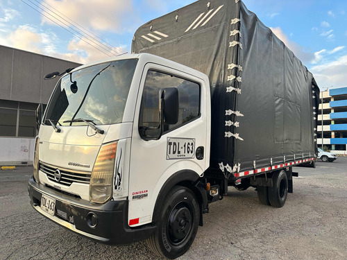 Nissan 4 Cabstar 3.0 2012