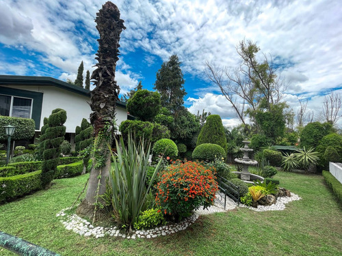 Venta De Casa En Villa Satelite La Calera