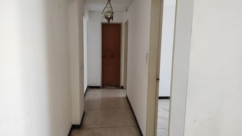 Imagen 6 de 9 de Apartamento En Venta En La Candelaria Lv 0412.210.4403