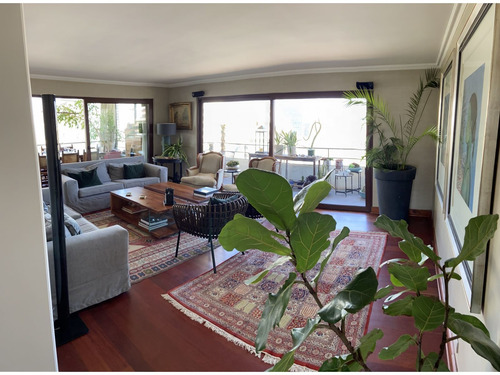 Imagen 3 de 19 de Amplio Departamento En Venta En Vitacura