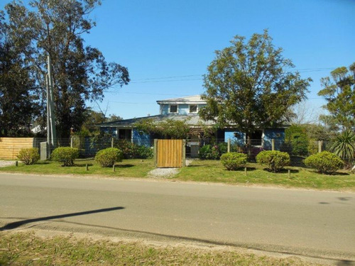 Casa En Alquiler Por Temporada De 3 Dormitorios En La Barra (ref: Bpv-1121)