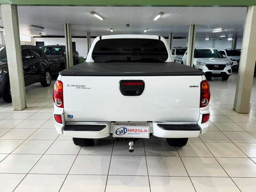 Mitsubishi L200 Triton 2.4 HLS 4X2 CD 16V