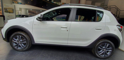 Imagen 4 de 15 de Renault Sandero Stepway Zen 1.6 Permuto Financio Entrega L