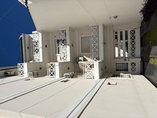 Departamento 50 M2 Cubiertos Con Balcon Cocina Separada Impecable