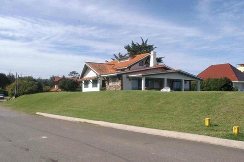 Casa En Alquiler Temporal En Playa Mansa