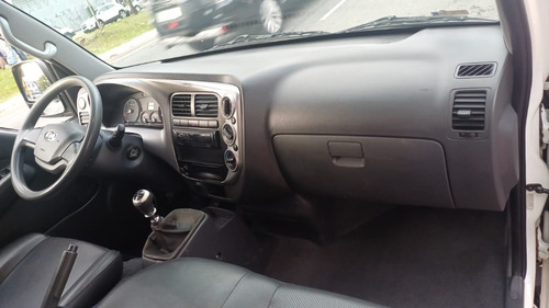 Kia Bongo 2.5 Std 4x2 Rs Turbo S/ Carroceria 2p