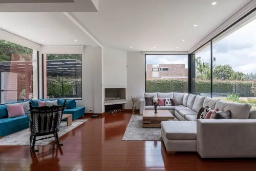 Casa En Venta En Guaymaral. Cod V9884