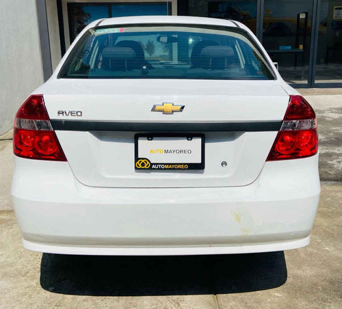 Imagen 3 de 10 de Chevrolet Aveo 2017 4p Ls L4/1.6 Man Linea Anterior