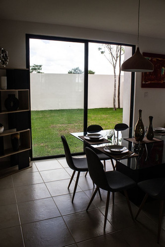 Imagen 7 de 30 de Casa En Renta En Mérida, Conkal En Priv. Cumbres Novonorte,