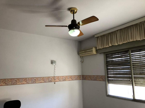 Vendo Excelente Casa Remodelada A Mts De Juan B Justo Al 2500, Ideal Para Empresas O Rentas