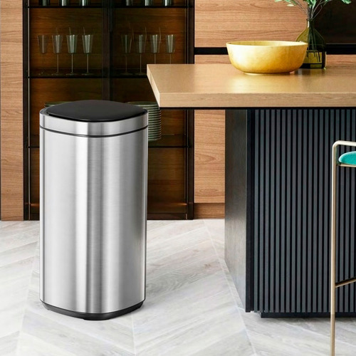 Cesto De Acero Con Apertura Automática 30l Vonne Ccri-au30 Color Plateado
