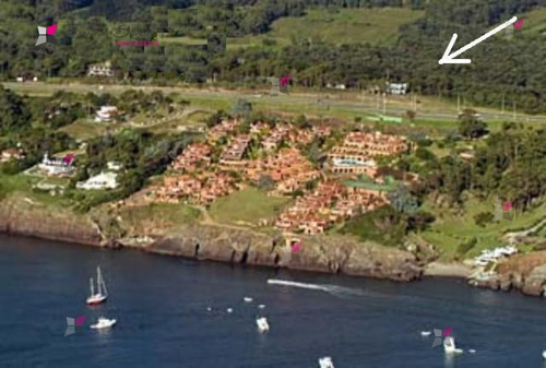 Casa En Punta Ballena, 6 Dormitorios *- Ref: 7887