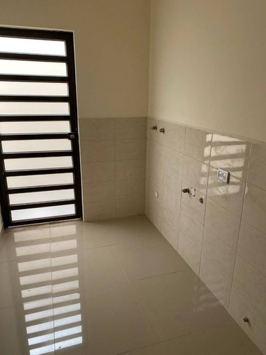 Imagen 10 de 20 de Hermosa Casa Nueva En La Colonia Del Empleado