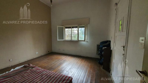 Imagen 19 de 30 de Casa 7 Ambientes Venta Merlo Oportunidad