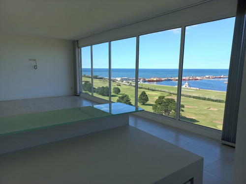 Semipiso De 4 Ambientes Con 2 Cocheras, Vista Al Golf Y A Playa Grande