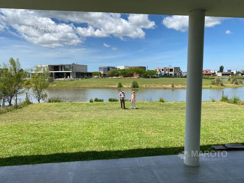 Imagen 19 de 30 de Casa En Venta En Barrio El Canton - Maroto Propiedades