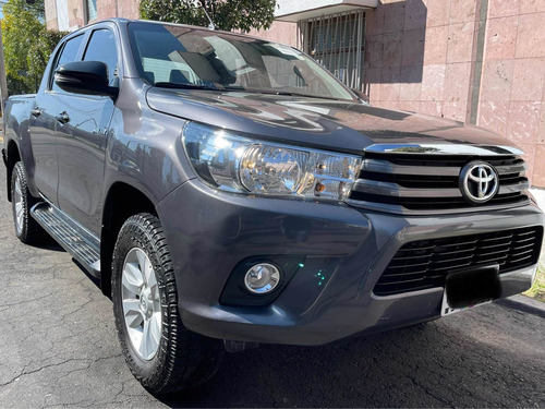 Imagen 3 de 15 de Toyota Hilux 2018 2.7 Cabina Doble Sr Mt
