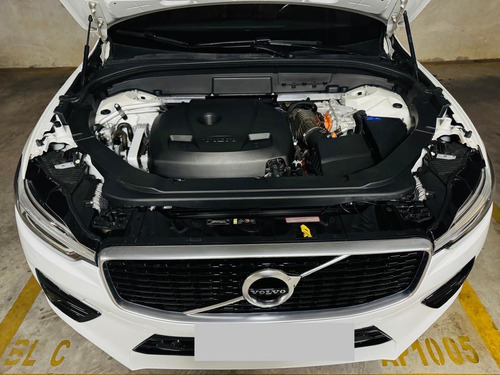Volvo XC60 2.0 T8 R-design Drive-e 5p Hibrido