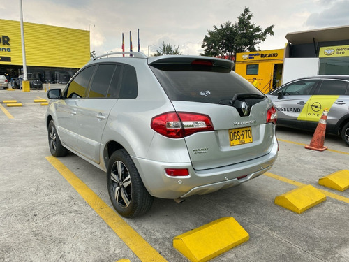 Imagen 6 de 25 de Renault Koleos Privilege 2.5
