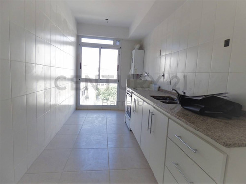 Imagen 8 de 30 de Impecable Tres Ambientes Con Dos Dormitorios En Suite Y Toilette A Estrenar