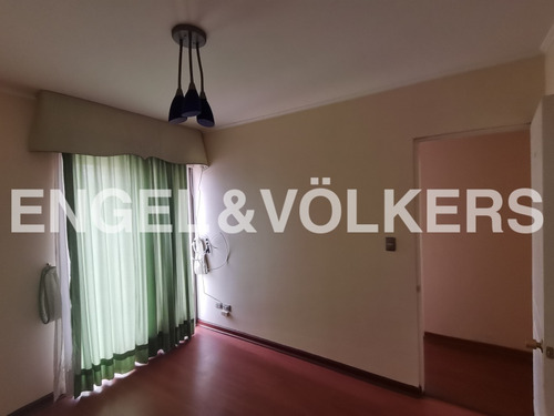 Casa En Sector Residencial A Excelente Valor
