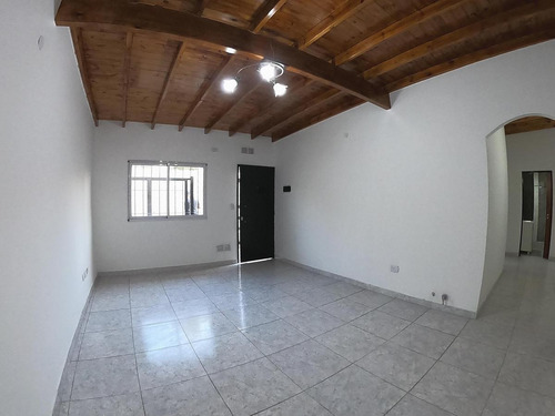 Imagen 3 de 17 de Ph A Estrenar Con Patio , Permuta, Financiacion - Aldo Bonzi , Ciudad Evita