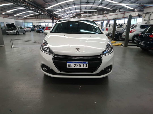Peugeot 208 1.6 Feline Tiptronic 2020