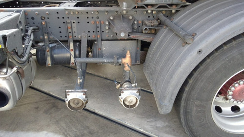 Imagem 8 de 12 de Carreta Tanque Iveco Stralis 360 Segundo Dono