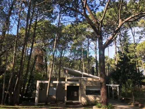 Imagen 17 de 19 de Vendo Casa En Carilo Zorzal 878