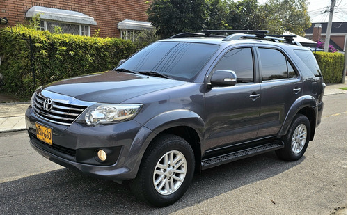 Toyota Fortuner 2.7l 4x2