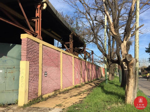 Imagen 2 de 8 de Terreno En Venta En Esquina - Banfield 1600 M2