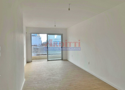 Imagen 1 de 13 de Venta Apartamento 2 Dormitorios Centro