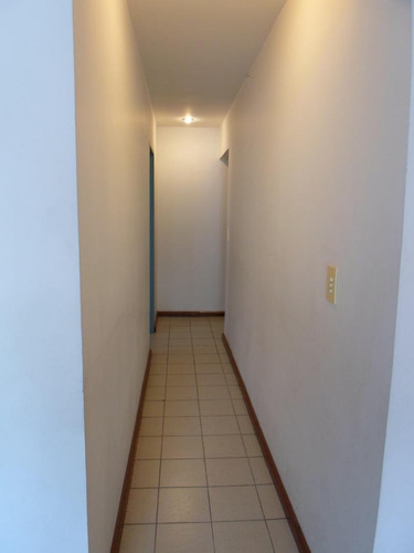 Casa En 1 Planta, 3 Habitaciones, Jardín, Pileta Y Parrilla.