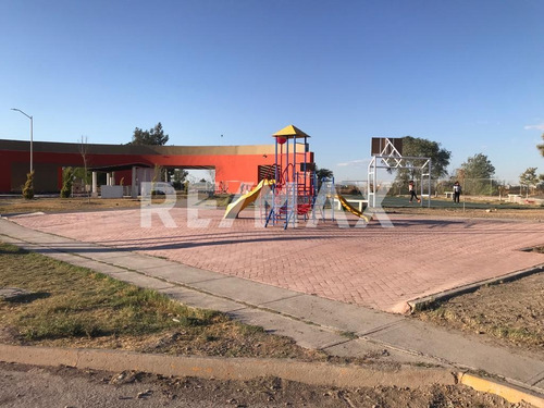 Imagen 14 de 16 de Departamento En Venta En Río Dorado - (2)