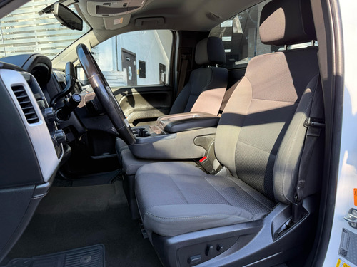 GMC Sierra 5.4 Cabina Regular Sle 4x4 At