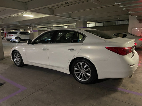 Infiniti Q50 3.7 Perfection Mt
