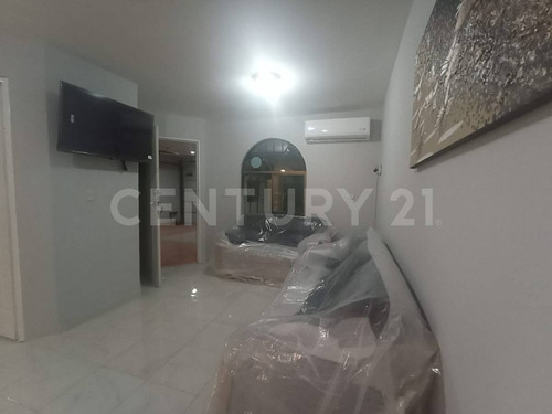 Rio Fuerte #2443, Local 1 Entre Circonia Y Cerrada, Fraccionamiento Viñedos