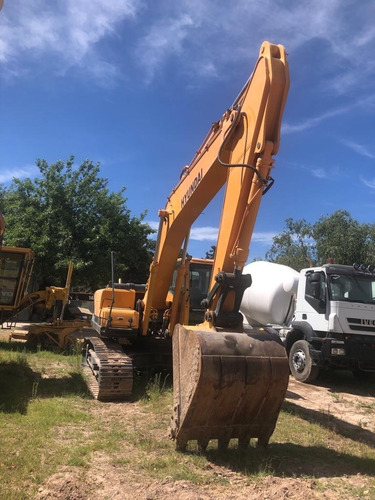 Imagen 1 de 5 de Excavadora Hyundai 220