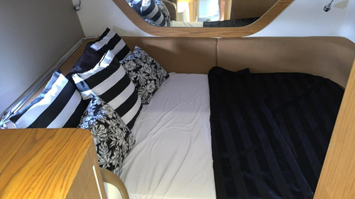 Imagem 7 de 13 de Lancha Triton Yachts 380 Parelha Volvo Gasolina Completa