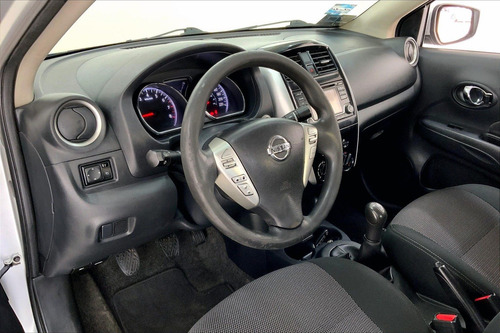 Imagen 14 de 25 de Nissan Versa 4 Pts Advance, Tm5, A/ac, Ve, F Niebla, Ra-15