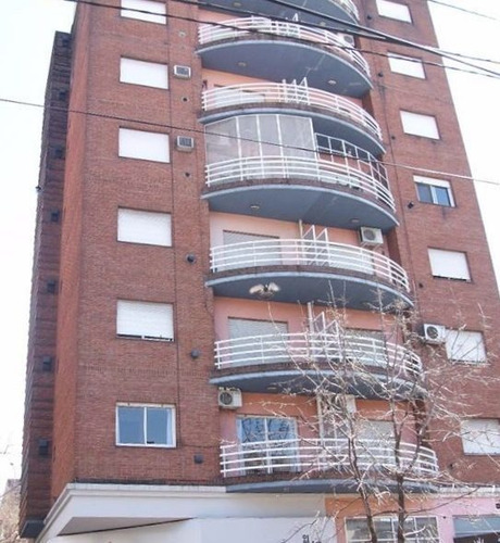 Imagen 1 de 12 de Departamento En Venta En Moron Centro