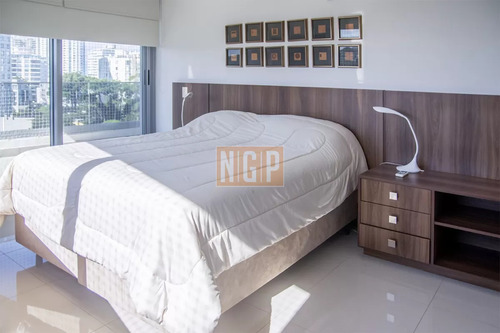Apartamento En Venta En Torre Esmeralda De 3 Dormitorios , En Punta Del Este