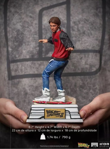 Marty Mcfly On Hoverboard 1:10 Scale Iron Studios