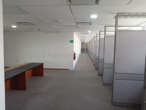 Oficina En Alquiler El Recreo 24-17917